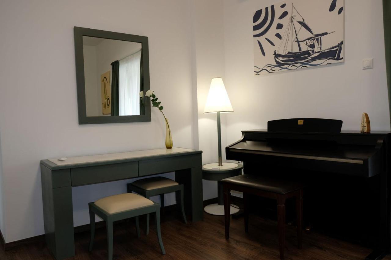 Stylish Apartment, Acropolis View Афины Экстерьер фото